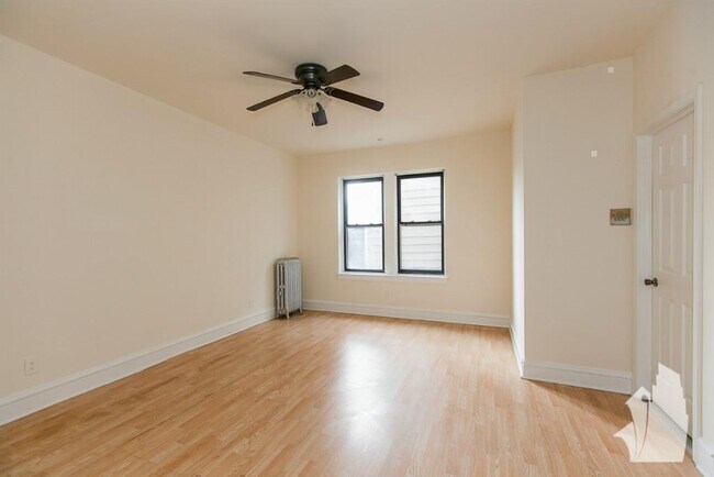 4853 N Damen Ave unit 1BED, Chicago, IL 60625 - photo 4