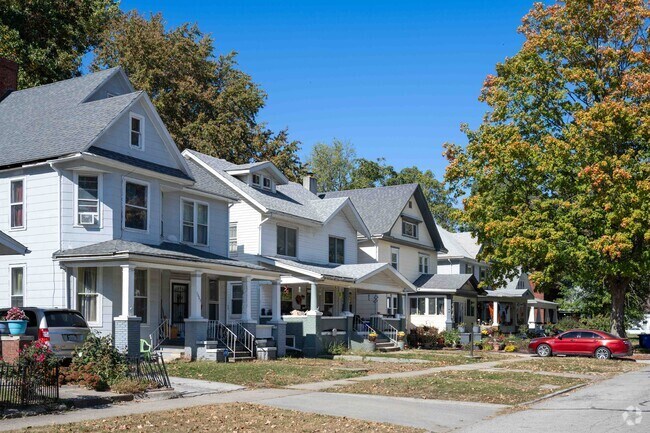 There are many charming homes located in the quaint GM Square neighborhoods.