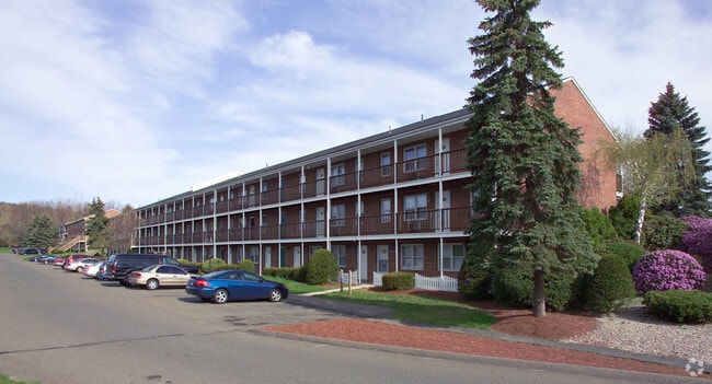 Valley View Apartments, Holyoke, MA 01040 - photo 4