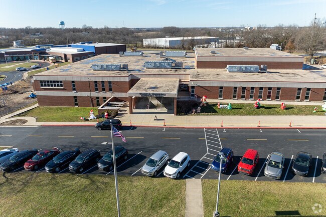 The student population of William G. Conkwright Elementary is 439 and the school serves K-4.