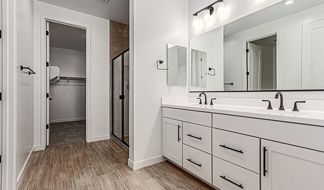 5010 W Chuck Box Rd, Phoenix, AZ 85339 - photo 5