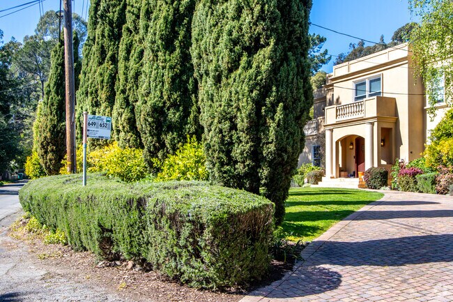 The AC Transit District provides local bus service to the community along Sequoyah Road.
