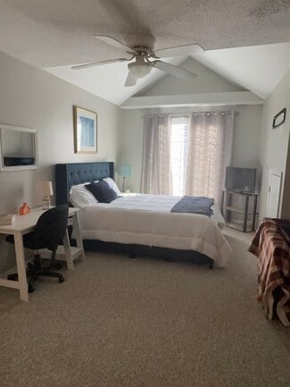 19 Rose Briar Place, Hampton, VA 23666