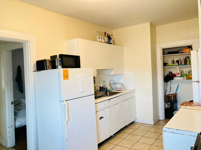 16 Pratt St unit 1, Allston, MA 02134 - photo 2