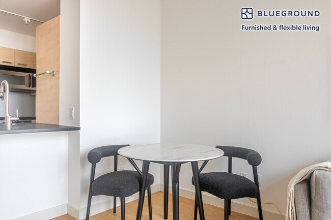 88 Leonard St unit FL5-ID1931, New York, NY 10013 - photo 6