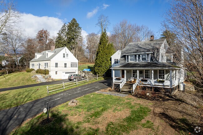 Many of the homes near Lakeville's center are smaller and close together.