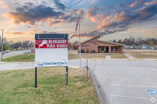 Blanchard Intermediate School has earned an A- on Niche.