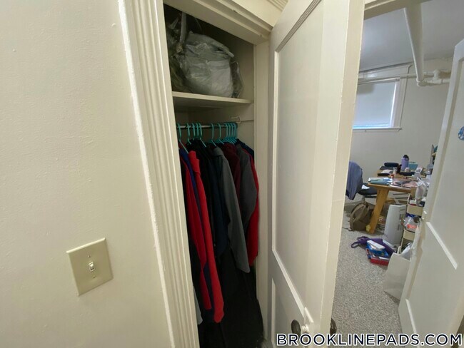 20 Alton Place unit B, Brookline, MA 02446 - photo 3