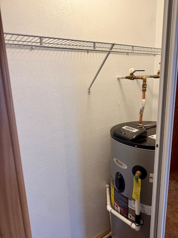 1616 Spring Valley Dr unit Park Place 48, Huntington, WV 25704 - photo 6