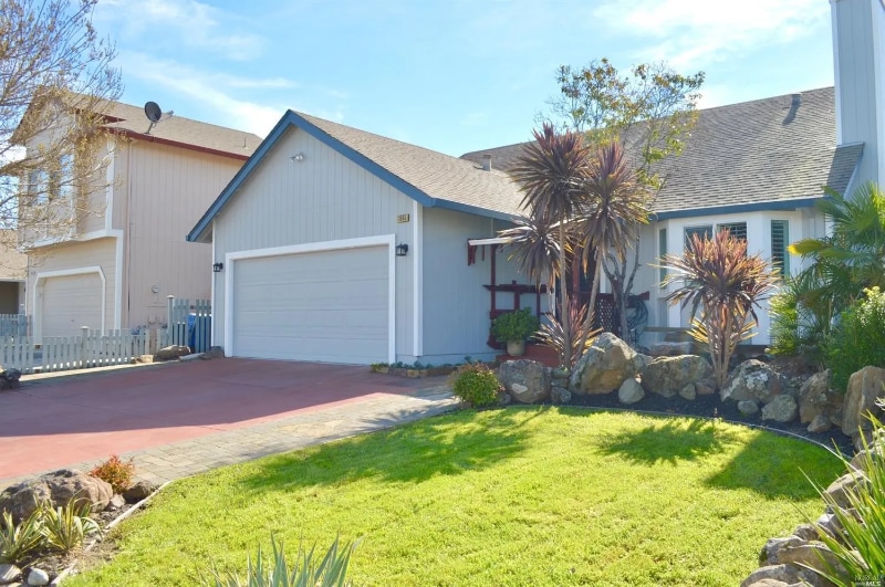 1895 Commons Ct, Windsor, CA 95492 - photo 1