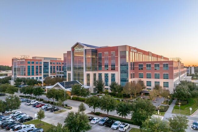 Houston Methodist Hospital The Woodlands is one of the largest employers of Magnolia locals.