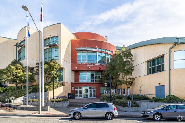 Crocker residents have acces to a nearby Community Center and Library.