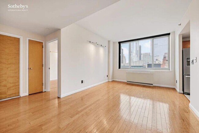 520 W 23 St unit 16C, New York, NY 10011 - photo 2