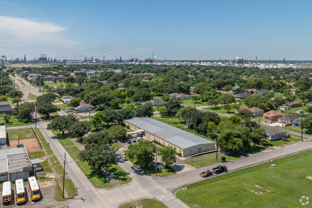Tekoa Academy Of Accelerated Studies High School is located in Port Arthur, TX.