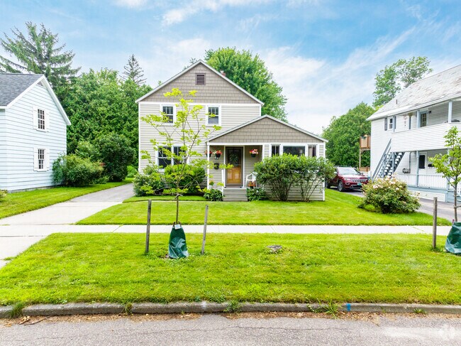 Traditional New England style homes can be found in Five Avenues.