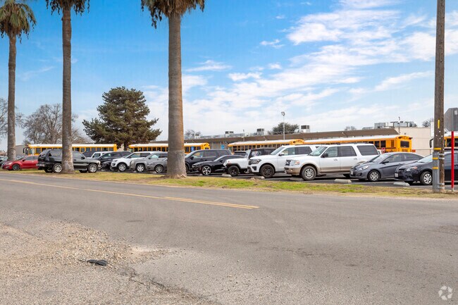 The pickup area at Houghton-Kearney Elementary School near Kerman.