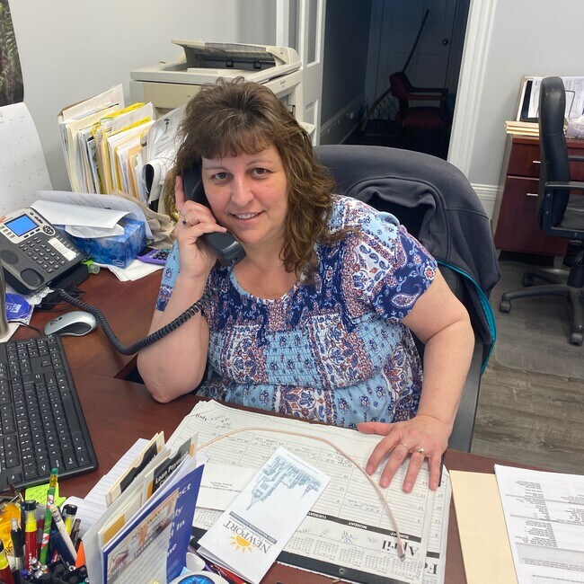 52 Olds Rd, Lempster, NH 03605