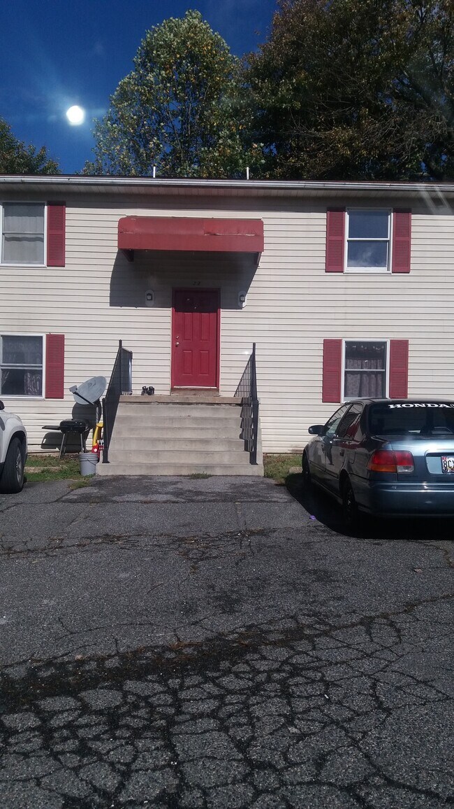 27 Doris Dr Unit 27B, Elkton, MD 21921