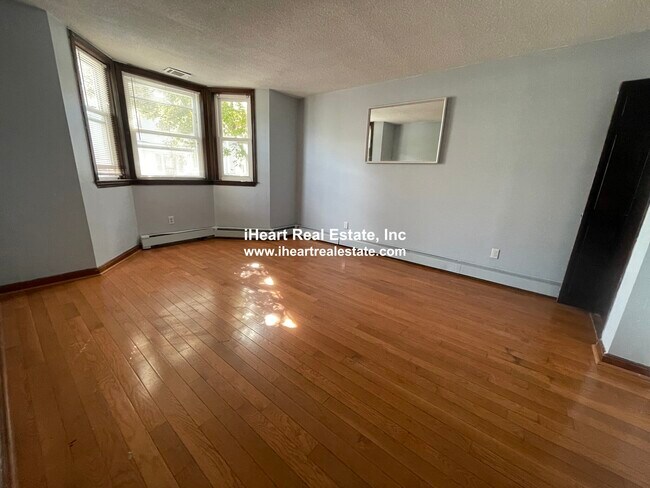 474 E 7th St, Boston, MA 02127 - photo 7