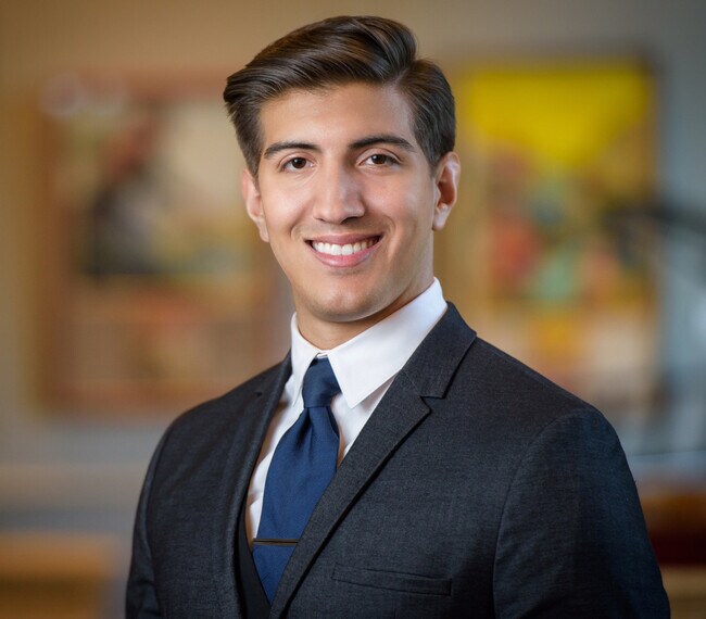 Agent Photo