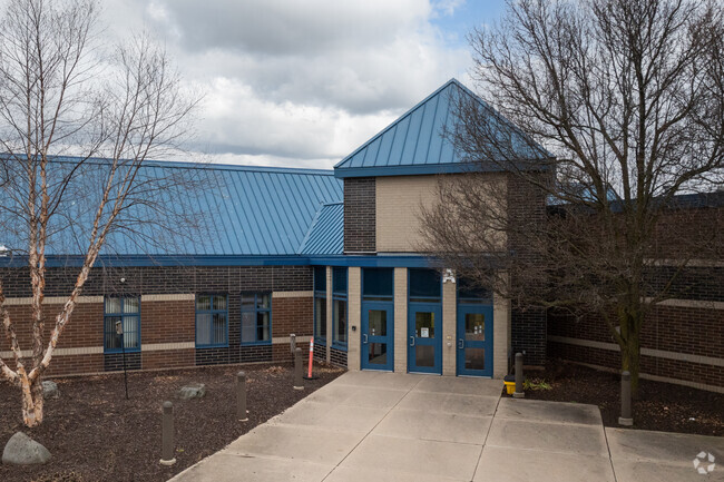 Endeavor Elementary School, Entrance.