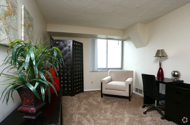 The Vista, Euclid, OH 44132 - photo 7