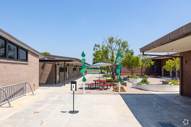 A preview of classrooms at 138th St Elementary School in Hawthorne, CA.