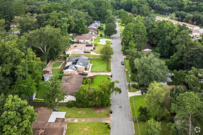 Hartsfield Tallahassee, FL is a safe community with friendly neighbors.