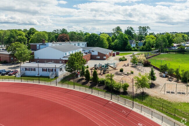 Morse Street School serves students in Freeport from grades PK-2.
