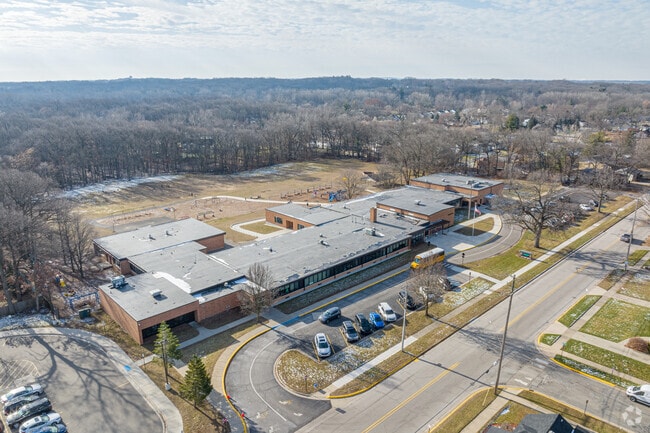 Oriole Park Elementary School serves Wyoming, MI students from preschool through fourth grade.