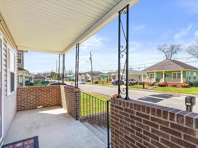 614 N Highland Park Ave, Chattanooga, TN 37404 - photo 3