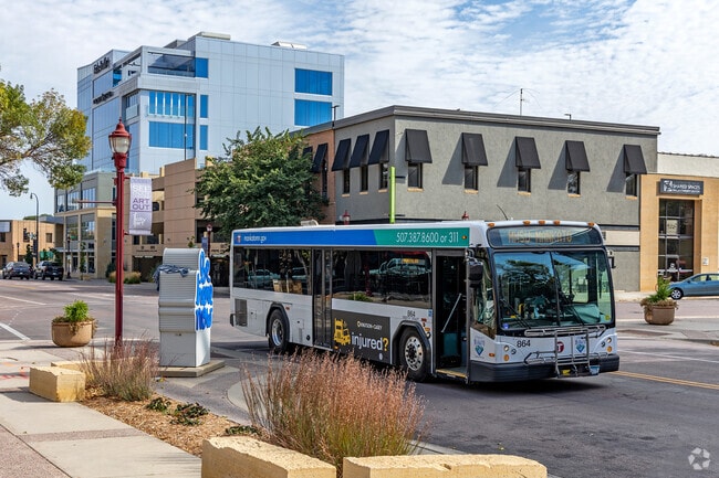 Mankato Transit offers bus service along major routes in Riverfront Park.