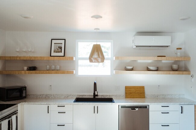 1908 Morrow Ave unit ID1352450P, Waco, TX 76707 - photo 6