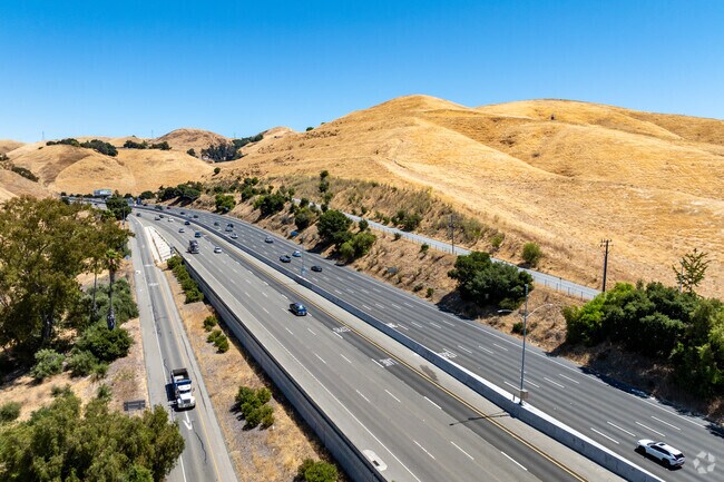 Mission San Jose's prime location near I-680 provides residents with access to nearby cities.