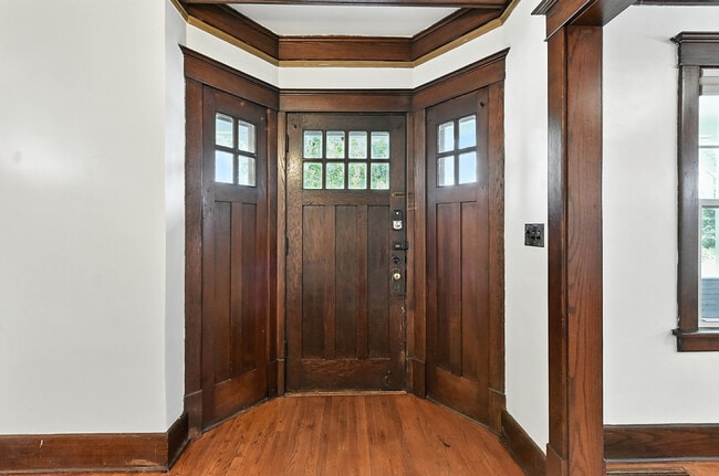 2965 Harris St, Omaha, NE 68105 - photo 5