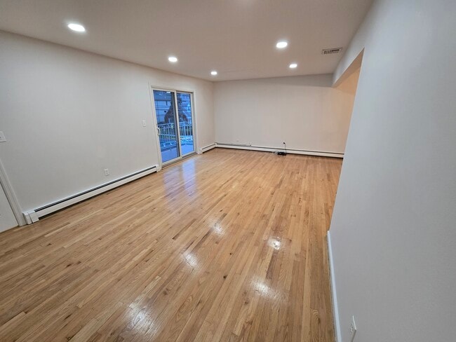 401 2nd St, Palisades Park, NJ 07650 - photo 2