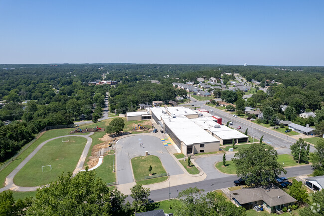 Ridge Road Elementary School is located on Ridge Road in Little Rock.