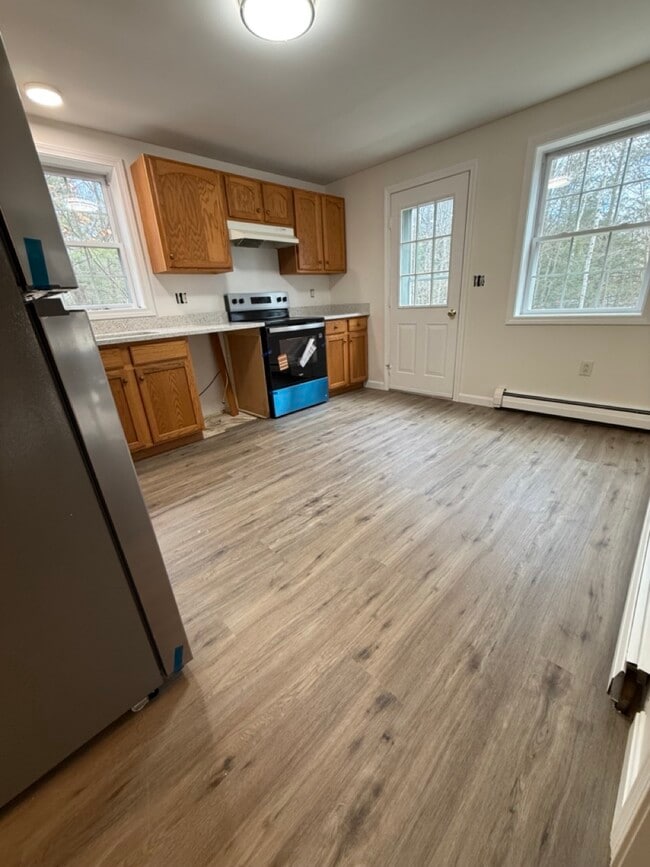 5 Pine Crest Cir, Concord, NH 03301 - photo 3