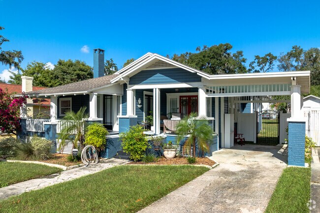 Dixieland features the largest collection of Lakeland's iconic Craftsman bungalows.