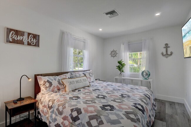 27250 Shriver Ave unit FL1-ID1073506P, Bonita Springs, FL 34135 - photo 4