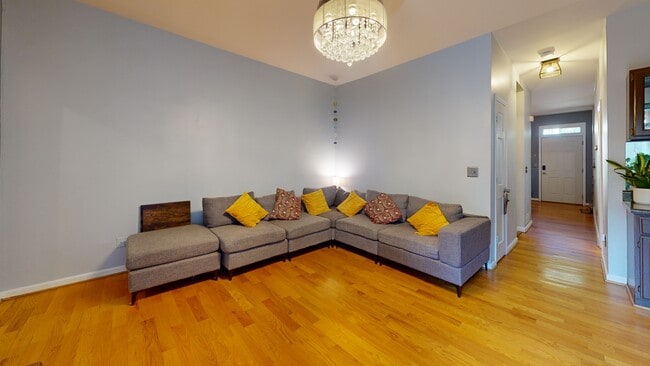 2223 Spring Walk Ct, Atlanta, GA 30341 - photo 2