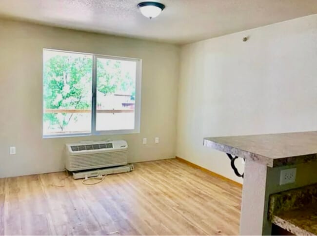 1821 Wyoming St unit 8, Missoula, MT 59801 - photo 2