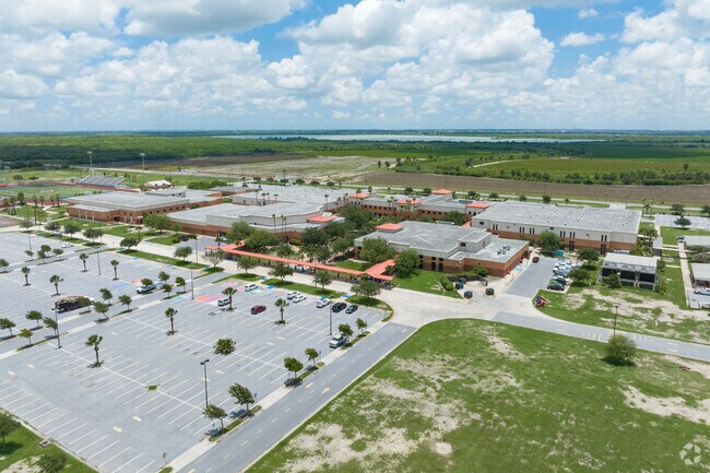 Veterans Memorial Early College High School hosts grades 9th to 12th in the Brownsville area.