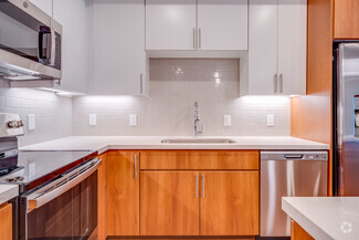 1206 E Highland Ave, Phoenix, AZ 85014