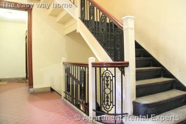 18 Chauncy St unit B, Cambridge, MA 02138 - photo 4