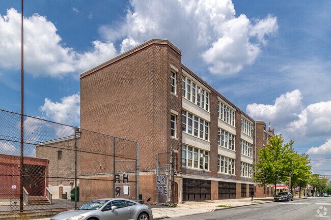 Hawthorne Avenue Elementary School emphasis on 21st Century themes, skills, and applications.