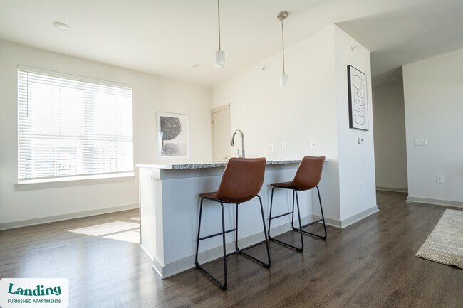 340 W 25th St unit 10-302, Charlotte, NC 28206 - photo 5