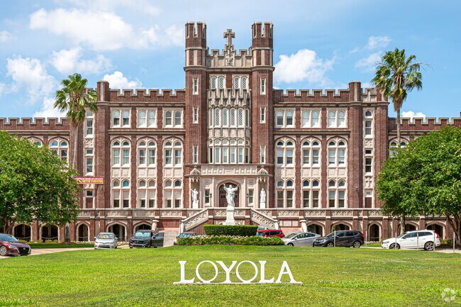 Audubon is home to world renowned universities like Loyola University.