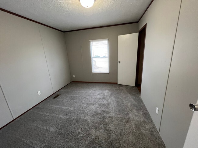 133 Burch St, Hopkinsville, KY 42240 - photo 5