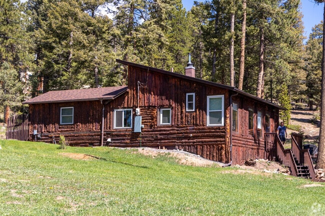 Homes built on several acres are normal in the Green Valley neighborhood.